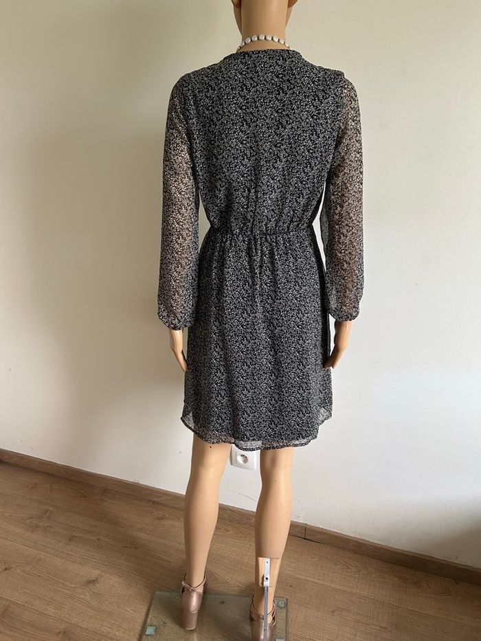 Robe noire et blanche neuve Only taille XS (valeur 33€) - photo numéro 6