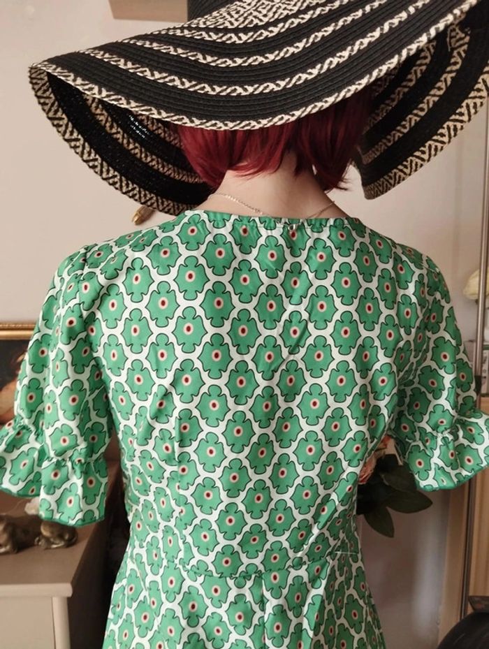 🌿Robe Verte Légère Croisée Graphique T34/36🌿 - photo numéro 9