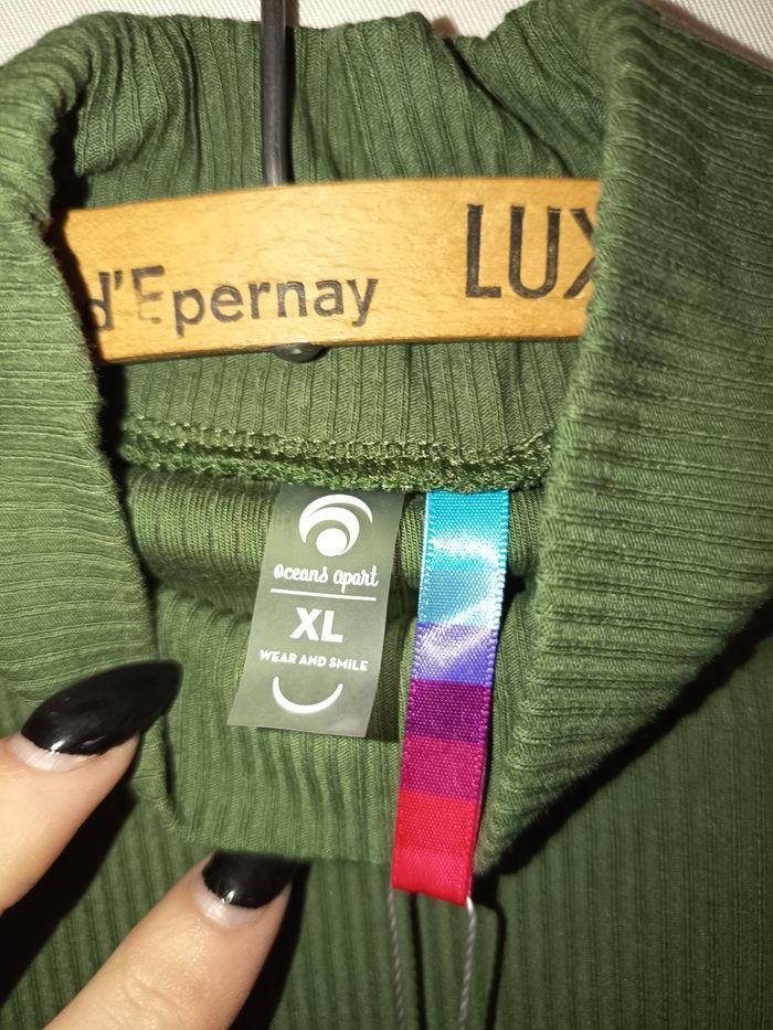 Top Oceans Apart taille XL - photo numéro 4