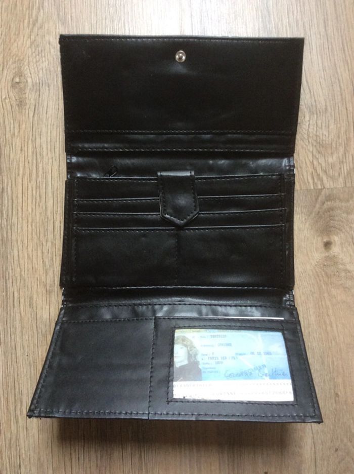 Portefeuille - photo numéro 3
