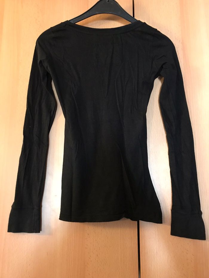 Pull noir - photo numéro 2