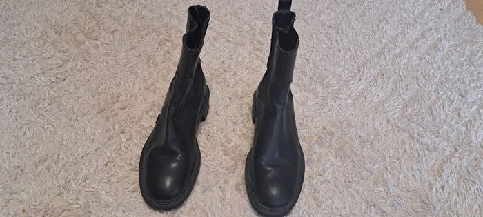 Bottes en bonne état - photo numéro 4