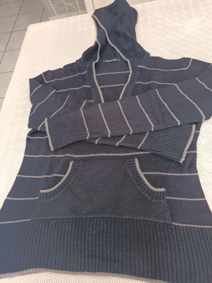 Pull Taille M à capuche bleu - photo numéro 6