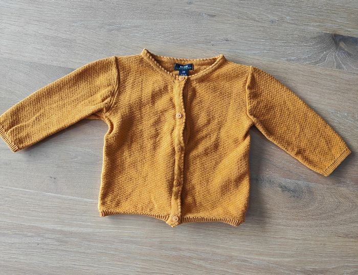Gilet marron moutarde Kiabi 3 mois - photo numéro 2