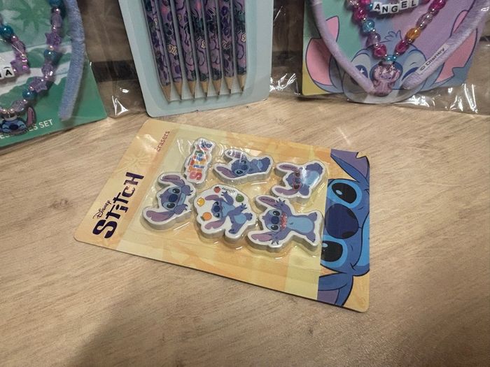 Lot Angel Stitch Disney divers accessoires Crayons, gommes 2 Serres-tête et bijoux - photo numéro 6
