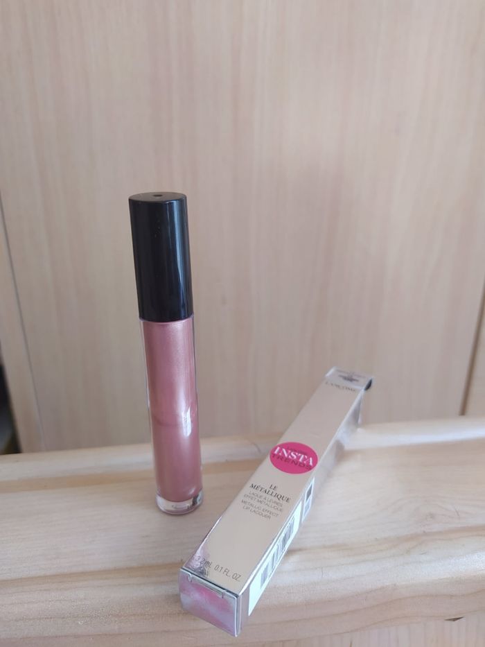 Gloss laque à lèvres Le Métallique Lancôme - photo numéro 4