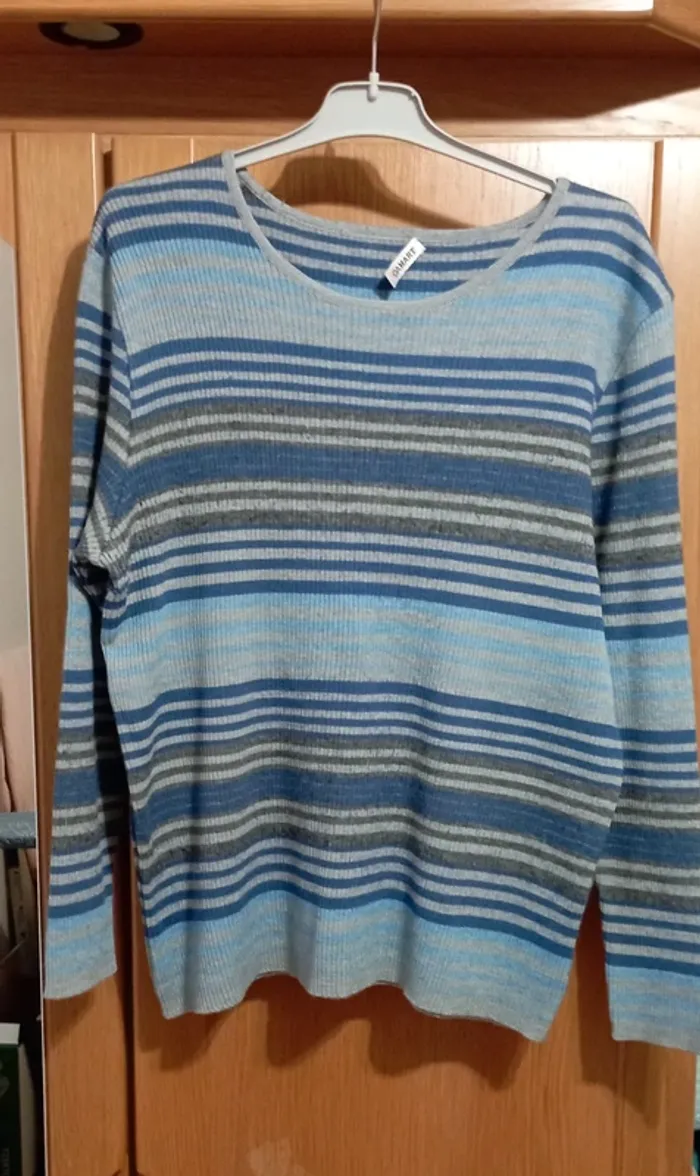 Pull femme taille 52 Damart