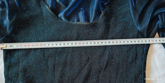 Haut à paillettes, bleu T 36 - photo numéro 5