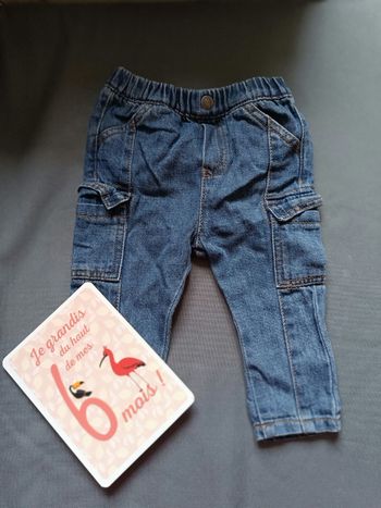 Jean avec poches 🦕 Taille 6 mois
