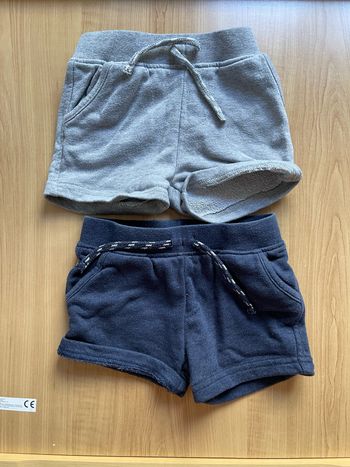 Lot de 2 shorts garçon en 86cm primark