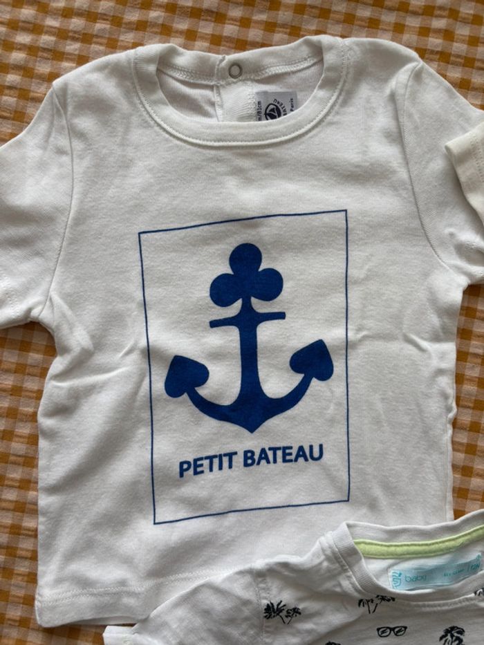 Lot t shirts - photo numéro 2