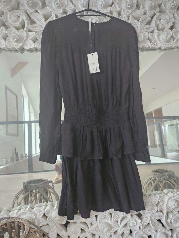 Robe noir - photo numéro 3