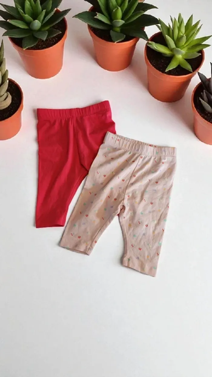 2 leggings courts 12 mois