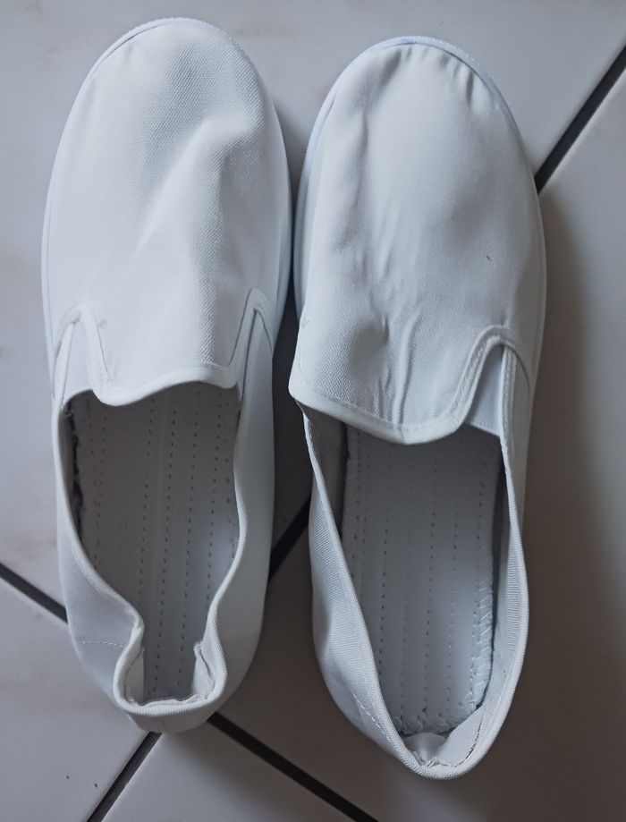 Chaussures toile blanche
