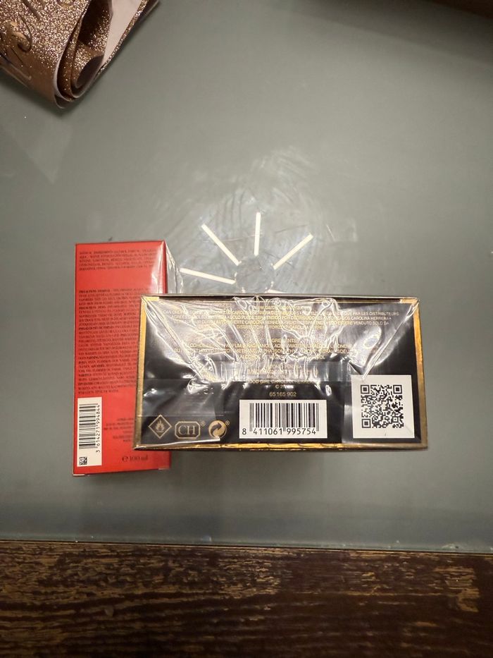 Parfum Armani et Carolina Herrera