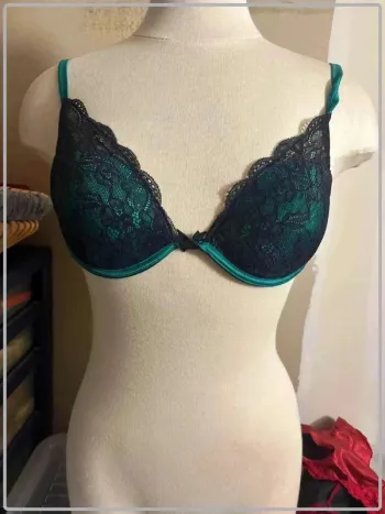 Très jolie soutient gorge taille 85a