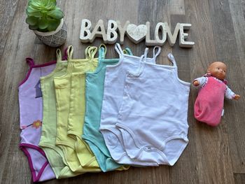 - 7 bodys Orchestra  - 12 mois - Très bon état 