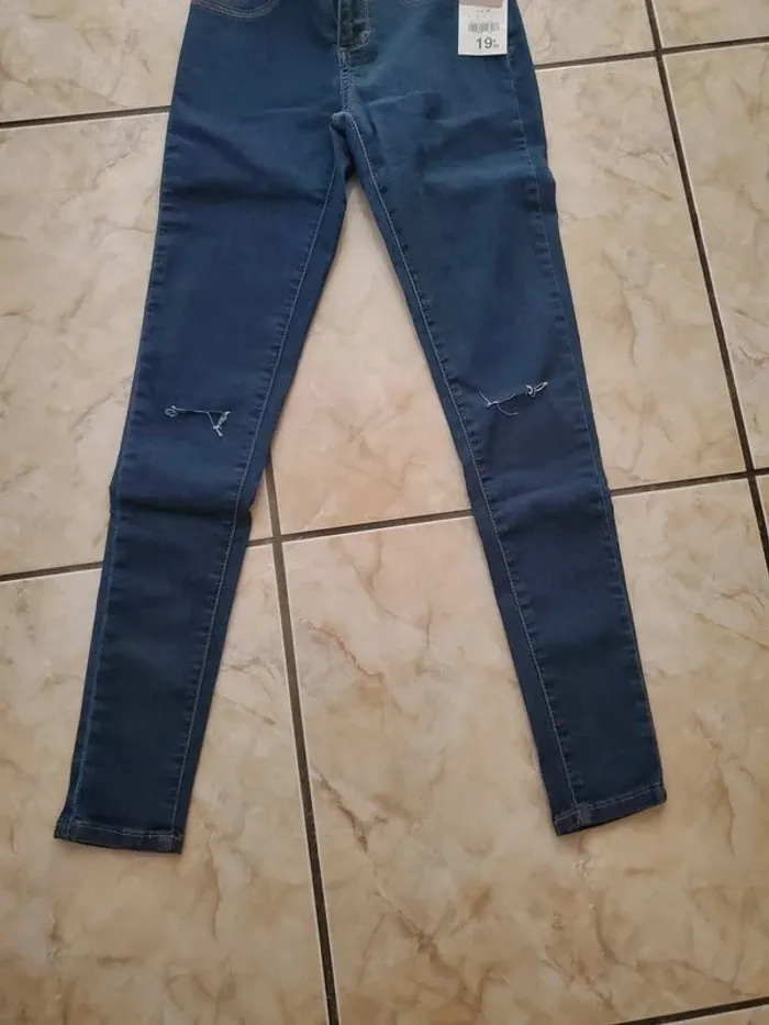 Jean tout neuf skinny taille haute Gemo Taille 34 - photo numéro 2