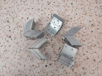 Lot de 50 équerres de fixation assemblage 40mm