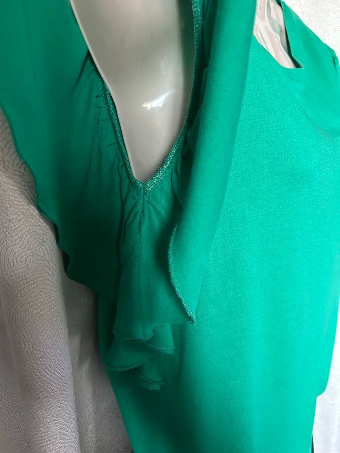 Joli t-shirt vert manches volant taille M - photo numéro 4