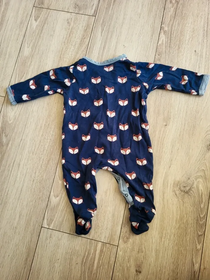 Pyjama 6 mois - photo numéro 3