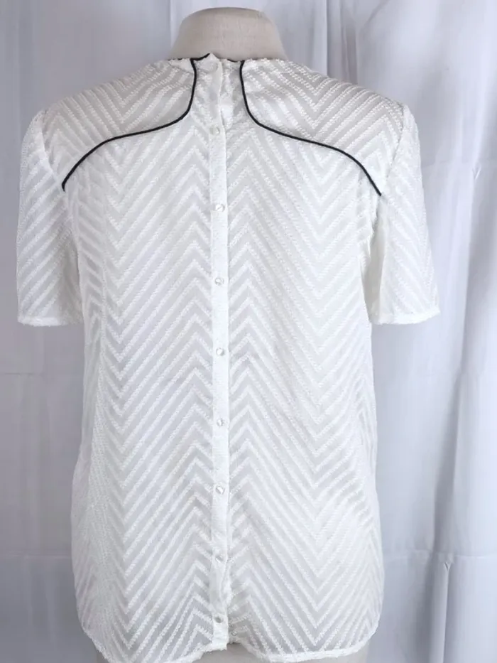 Bash haut blanc transparent manches courtes Ibenis détails dans le dos T0/34/xs état impeccable! - photo numéro 5
