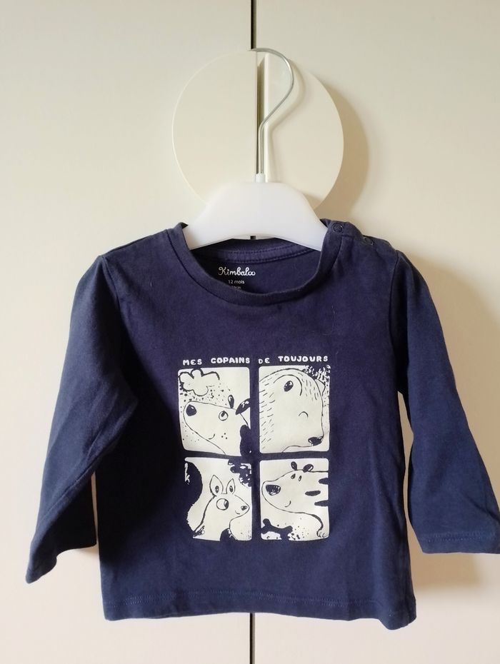 T-shirt bleu et blanc animaux