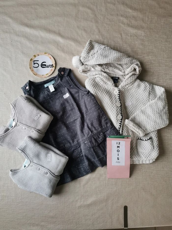 Gros lot gilets fille 12 mois