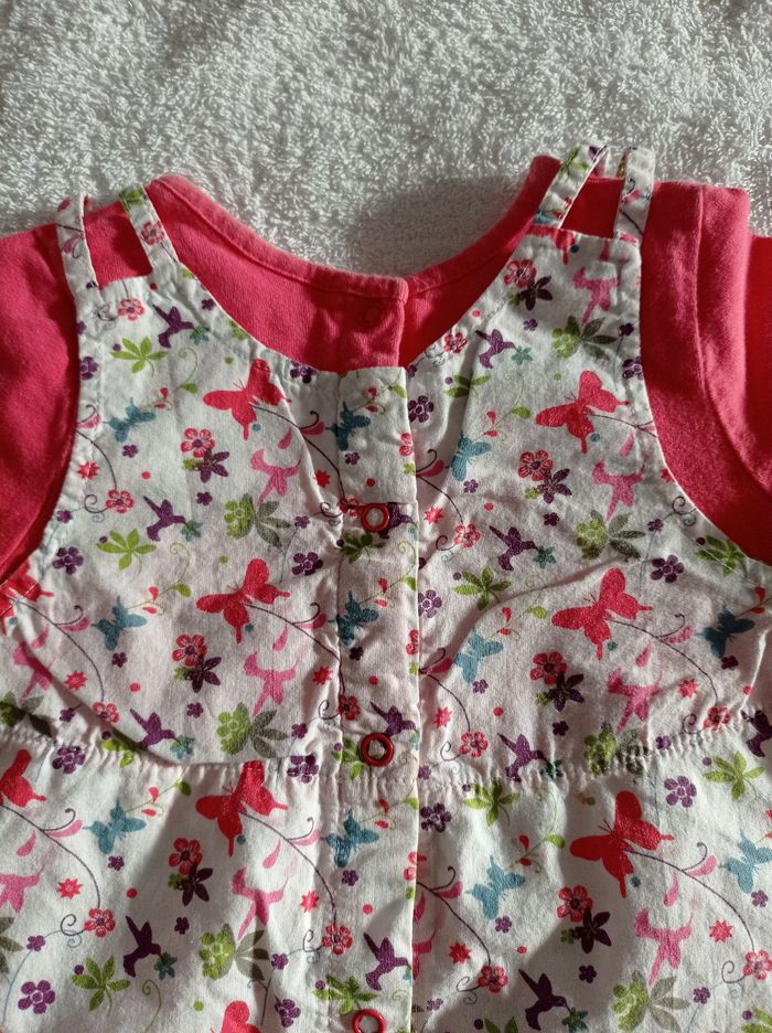 Robe à bretelles avec petit pull mange courtes taille 24 mois 86 cm motifs papillon fleurs marque Vertbaudet - photo numéro 10