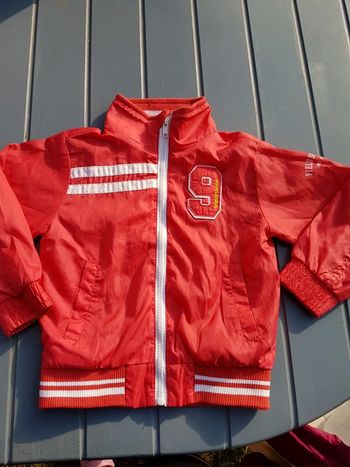 Veste de survêtement 4ans