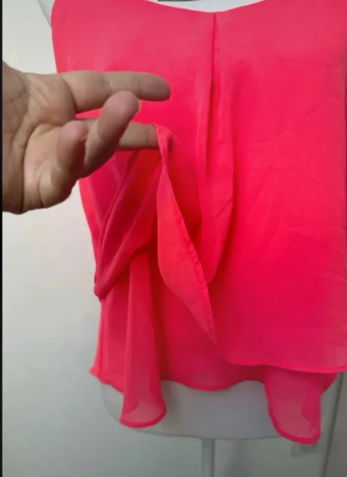 Débardeur rose fluo Bershka taille S ou 36 - photo numéro 5