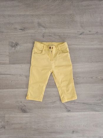 Short jaune