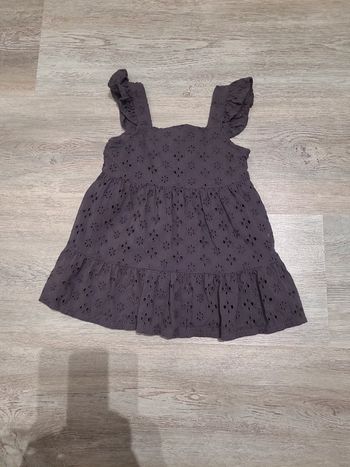 Robe en broderie anglaise gris anthracite