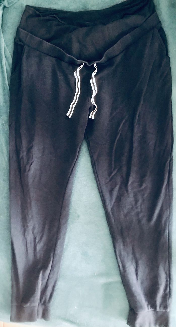 Pantalon grossesse - photo numéro 3