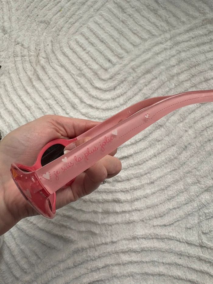 Lunettes de soleil rose - photo numéro 3