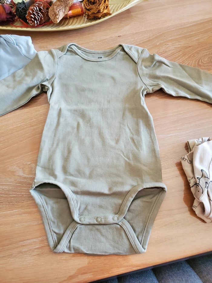 Lot de 6 bodies ML taille 24 mois H&M - photo numéro 11