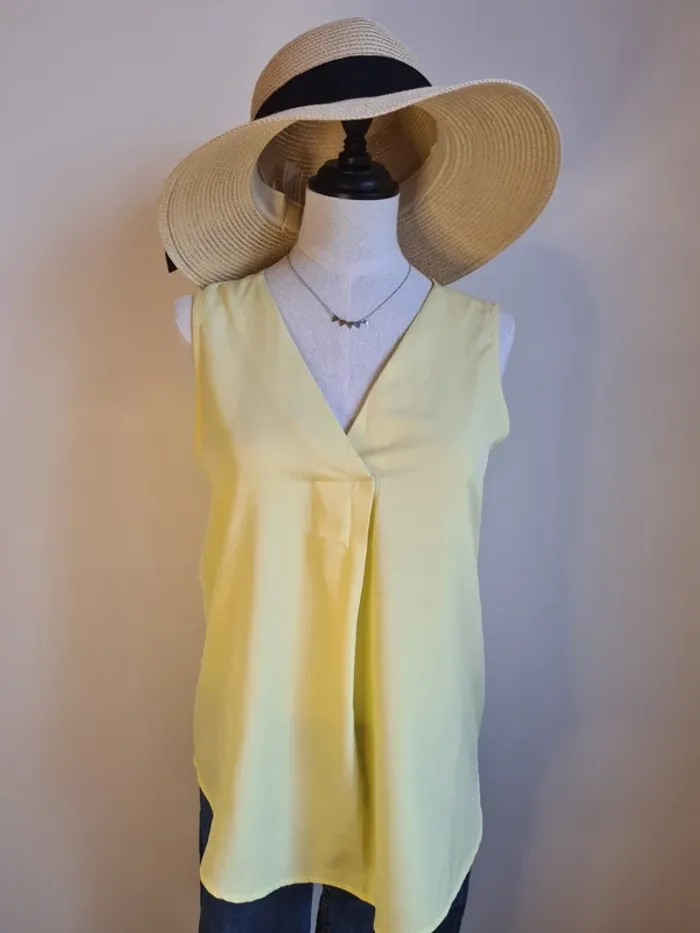 Petit haut jaune - photo numéro 2