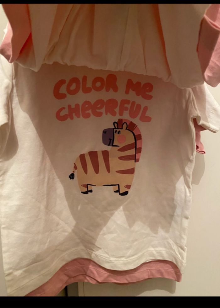 Lot 2 pyjama short fille  taille 2/3 ans neuf - photo numéro 2