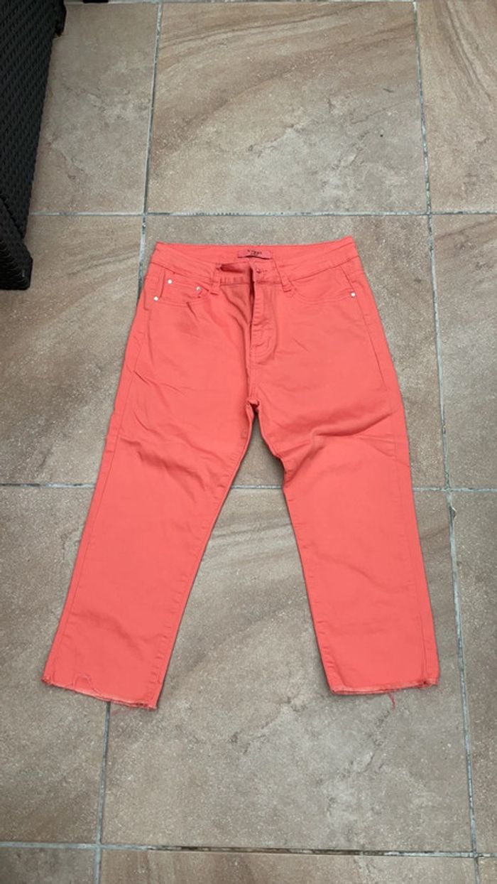 Pantacourt corail neuf taille 40 (n°36)
