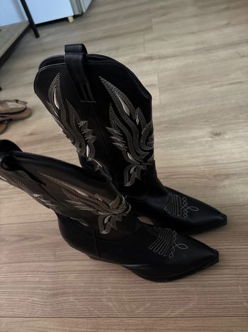 Botte à motif