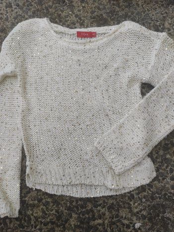 Pull a sequins 8 ans