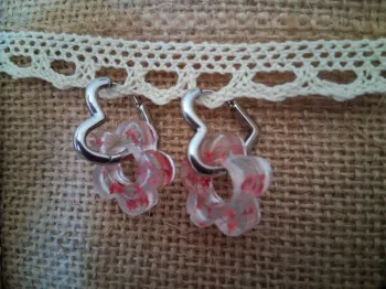 1 paire de boucles d'oreilles anneaux coeur pampilles fleurs séchées