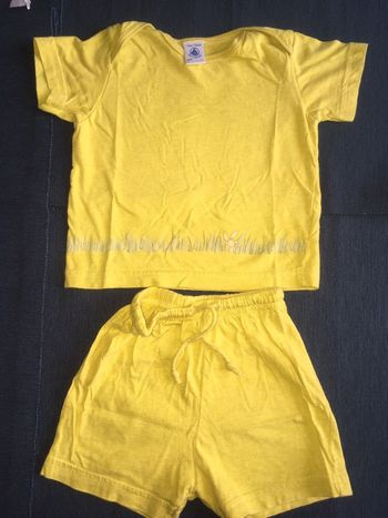 Ensemble ou pyjacourt Petit bateau 12 mois