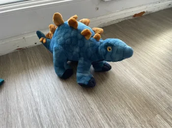Peluche dinosaure