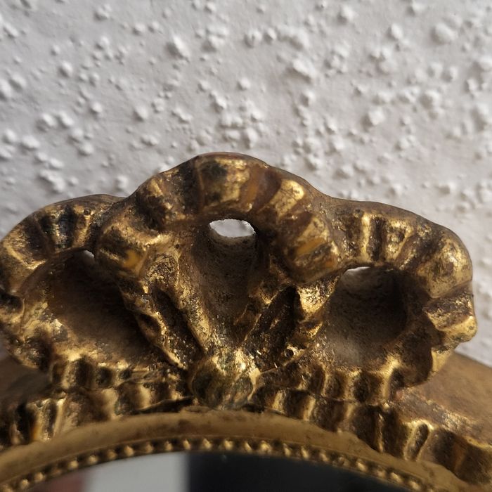 Miroir dore en  bois ,ovale  et noeud - photo numéro 8