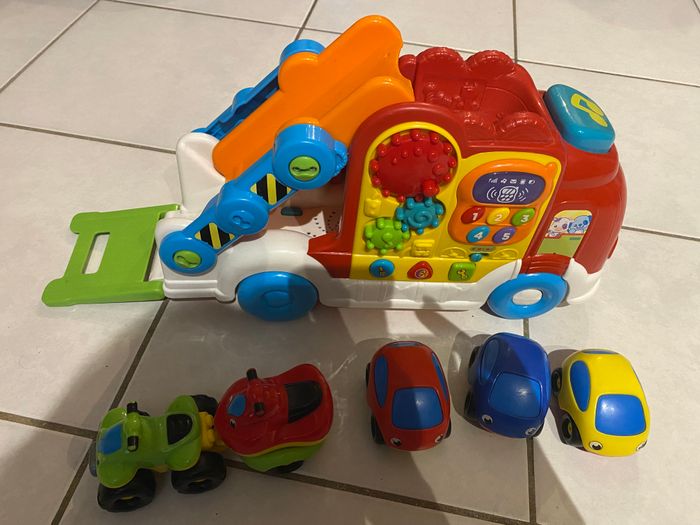 Tut Tut Bolides - Mon Super Camion Réparations + 4 véhicules Vtech - photo numéro 1
