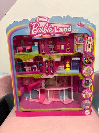 Mini Barbieland maison.
