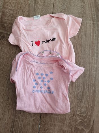 Lot de 2 bodys 12 mois