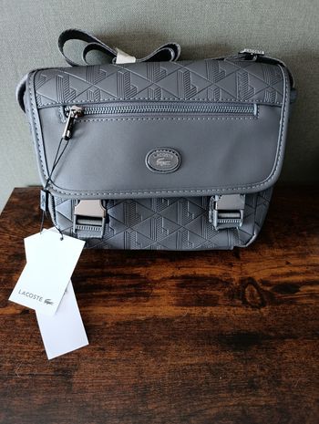 Sac lacoste 