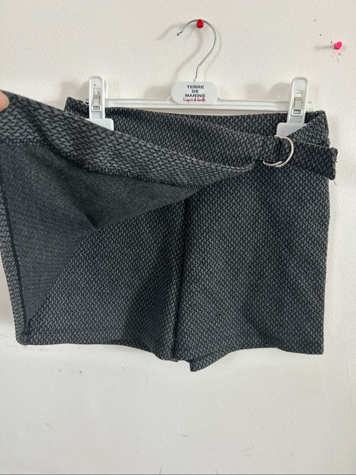 Jupe short - photo numéro 2
